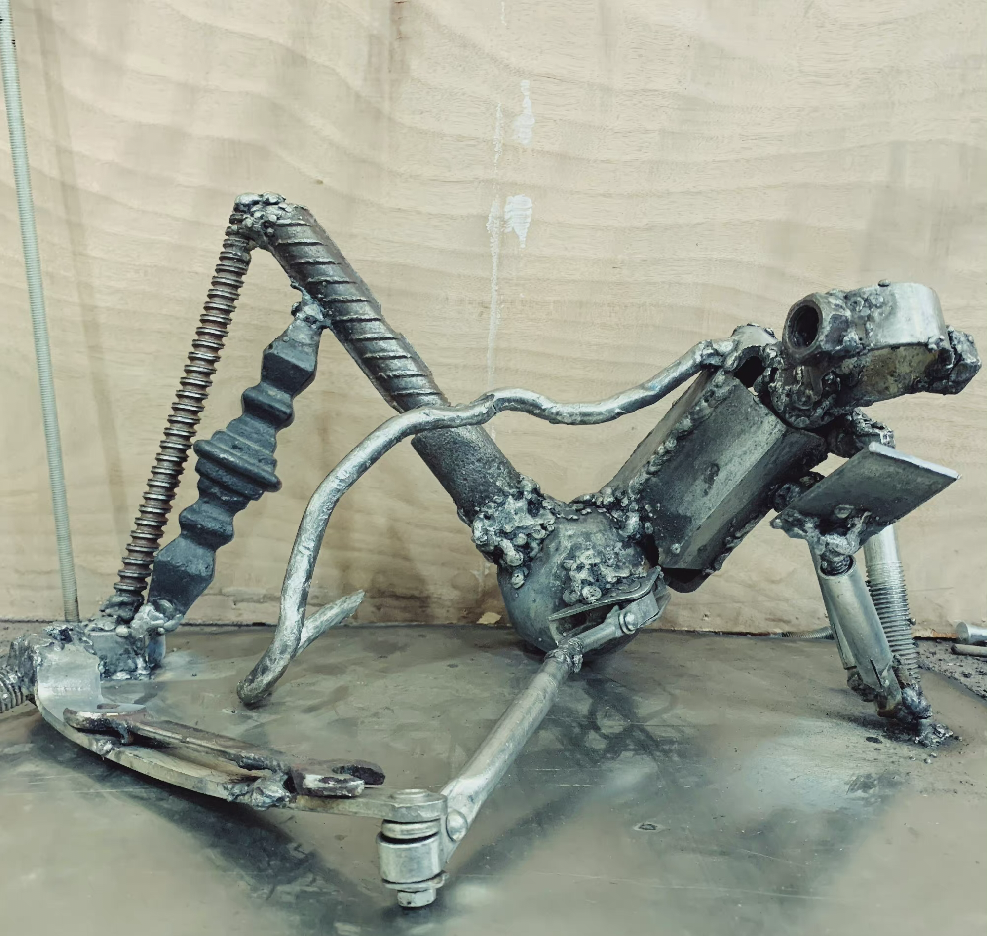 Welded metal animal sculpture